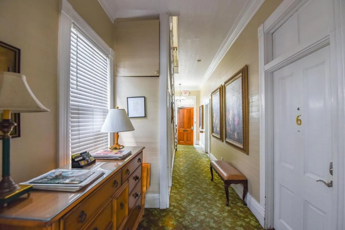 Inn Curry House - Room 1 Key West