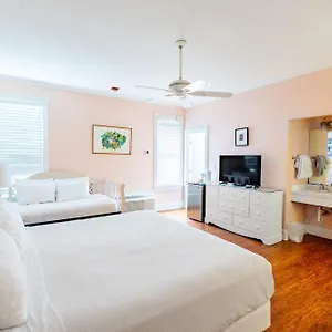  Inn King At Curry Mansion With Heated Pool!